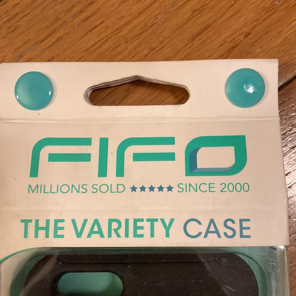 FIFO phone case - Picture 4 of 4